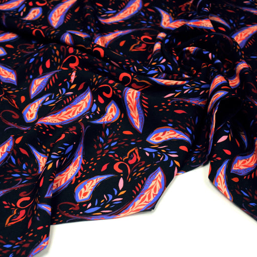 Tissu Viscose fluide noir, motifs cachemire rouge et bleus modernes, NINI - STANDARD 100 OEKO - TEX - tissuspipi.com