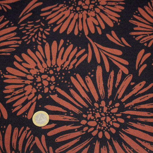Tissu Viscose fluide noir aux grandes fleurs rouille, AUDREY - STANDARD 100 OEKO - TEX - tissuspipi.com