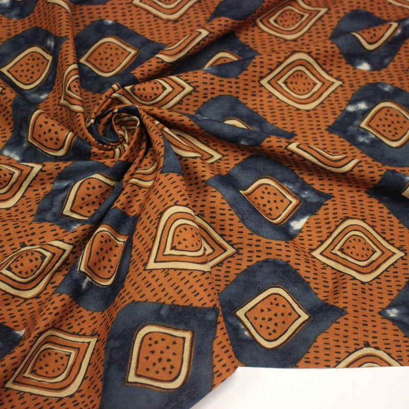 Tissu coton fin imprimé INDIENNES, losanges ocres et bleus - STANDARD 100 OEKO - TEX - tissuspipi.com