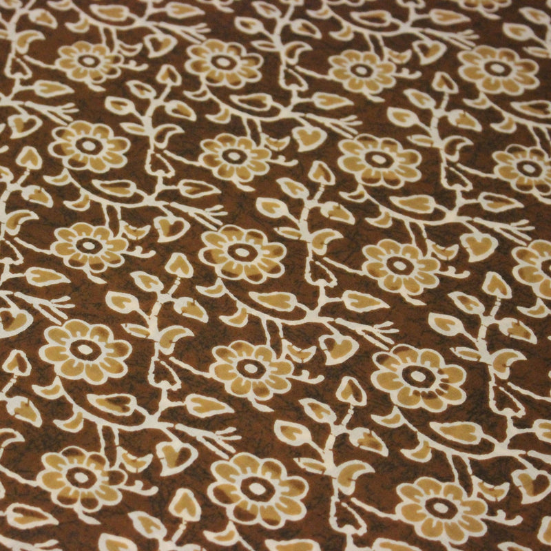 Tissu coton fin imprimé INDIENNES, ocre aux fleurs blanches et crème - STANDARD 100 OEKO - TEX - tissuspipi.com