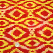 Tissu coton demi natté IKAT INDIEN imprimé traditionnel : bleu/vert ou rouge/jaune - MADE IN INDIA - tissuspipi.com
