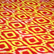 Tissu coton demi natté IKAT INDIEN imprimé traditionnel : bleu/vert ou rouge/jaune - MADE IN INDIA - tissuspipi.com