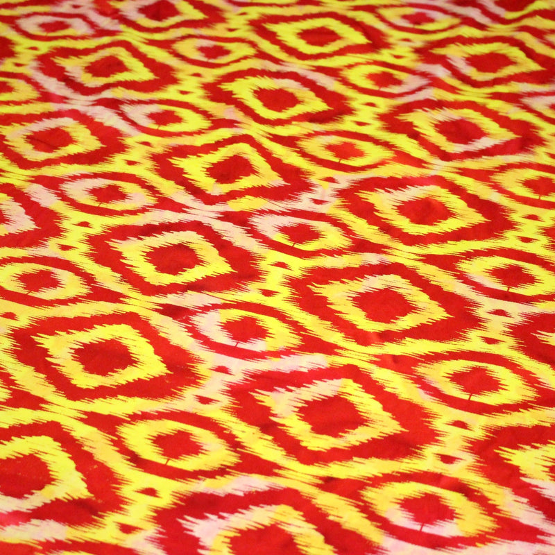 Tissu coton demi natté IKAT INDIEN imprimé traditionnel : bleu/vert ou rouge/jaune - MADE IN INDIA - tissuspipi.com
