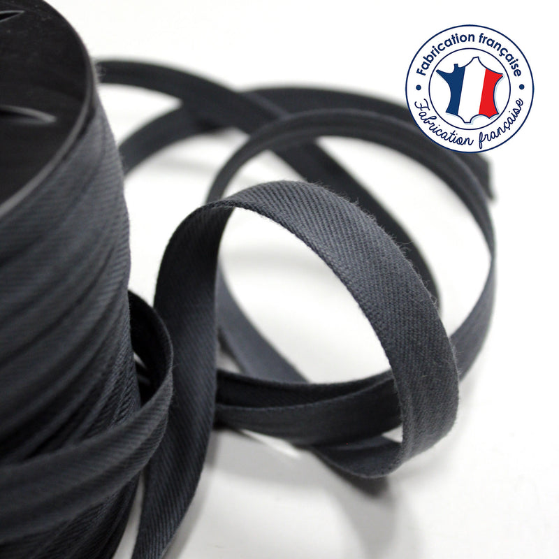 Bobine de 100m de passepoil gris anthracite, 100% coton, 14mm de large - tissuspipi.com