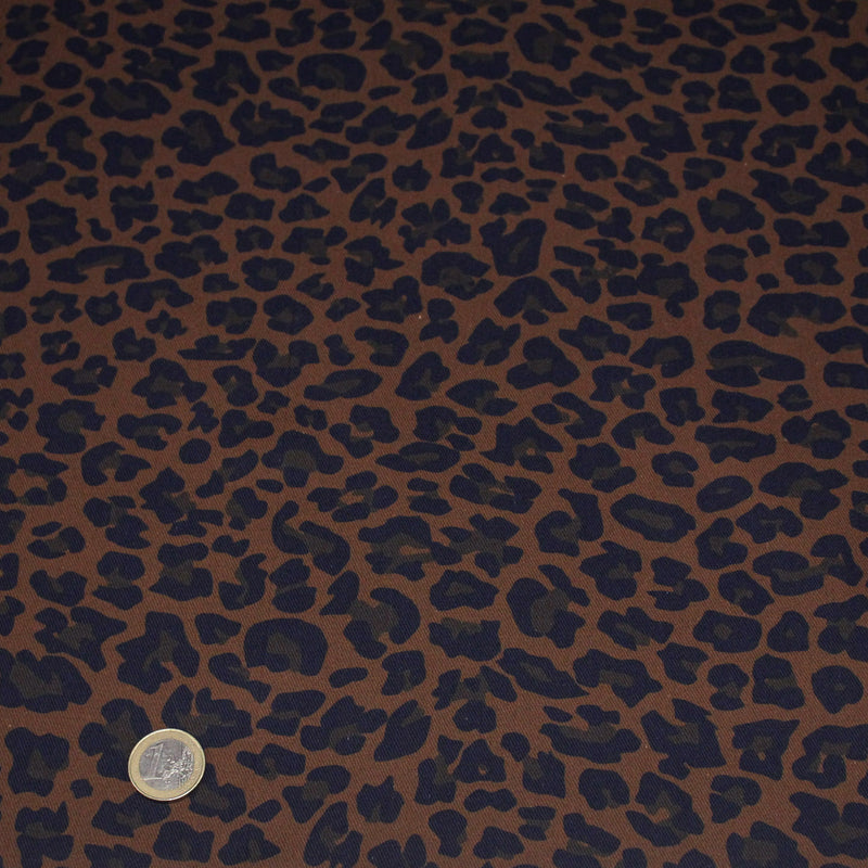 Tissu gabardine de coton LEOPARD tons marron chocolat - OEKO - TEX - tissuspipi.com