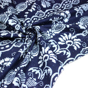 Tissu coton fin imprimé INDIENNES, bleu aux fleurs, frises et motifs géométriques bleu ciel et blancs - tissuspipi.com
