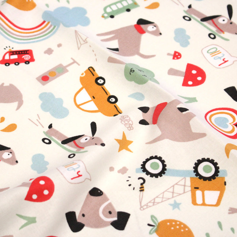 Tissu cotonnade enfant écru aux chiens, voitures, camions - STANDARD 100 OEKO - TEX - tissuspipi.com