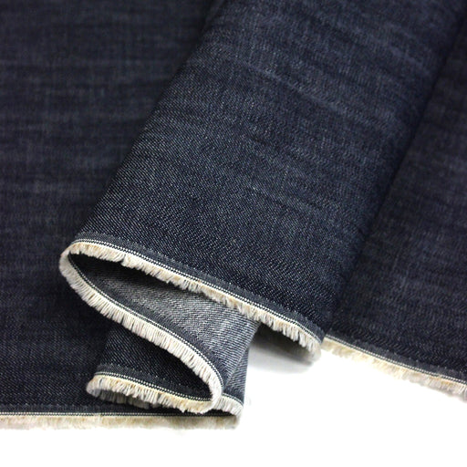 Tissu denim italien brut 100% coton bleu jean, 260gr/m2 - Fabrication italienne - tissuspipi.com