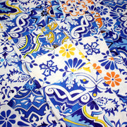 Tissu cotonnade AZULEJOS aux carreaux de faïence : bleu roi / bleu jaune / bleu orange - tissuspipi.com