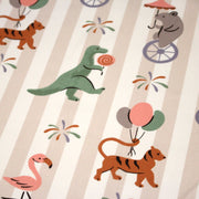 Tissu cotonnade enfant rayé sable blanc aux dinos, tigres et flamands rose - STANDARD 100 OEKO - TEX - tissuspipi.com