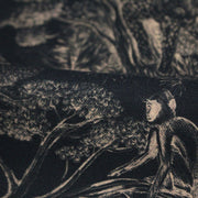Tissu Toile de Jouy moderne noire & ocre, forêt tropicale, singes et léopards - COLLECTION ANIMALIA, par la maison Thevenon - tissuspipi.com