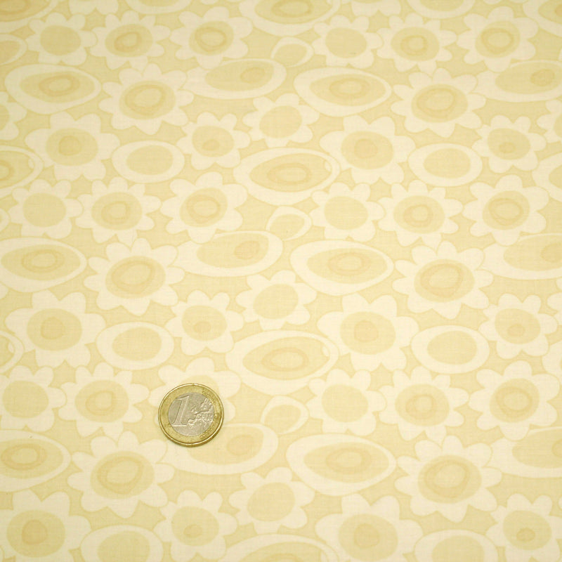 Tissu cotonnade jaune aux fleurs stylisées 70s jaunes - COLLECTION SEVENTIES - tissuspipi.com