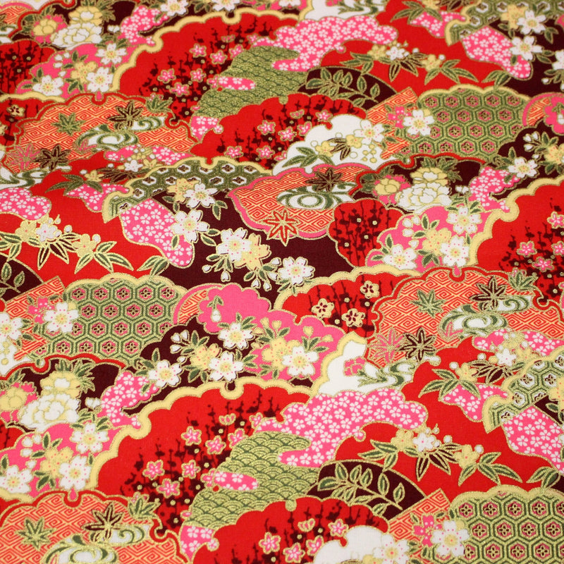Tissu cotonnade motif japonais traditionnels : fleurs de cerisier, nuages et motifs géométriques dorés, fond bleu / rouge - COLLECTION JAPON DORÉ - tissuspipi.com