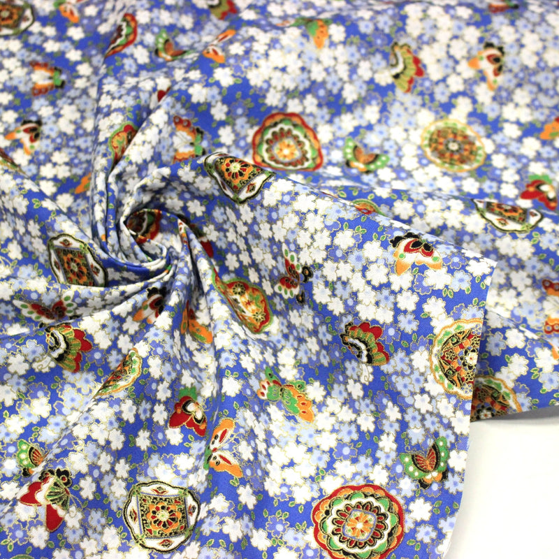Tissu cotonnade motif japonais fleurs de cerisier, papillons et médaillons dorés, trois couleurs - COLLECTION JAPON DORÉ - tissuspipi.com