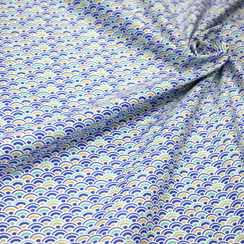 Tissu cotonnade motif japonais vagues SEIGAIHA : ocre & vert ou bleu & vert - STANDARD 100 OEKO - TEX - tissuspipi.com