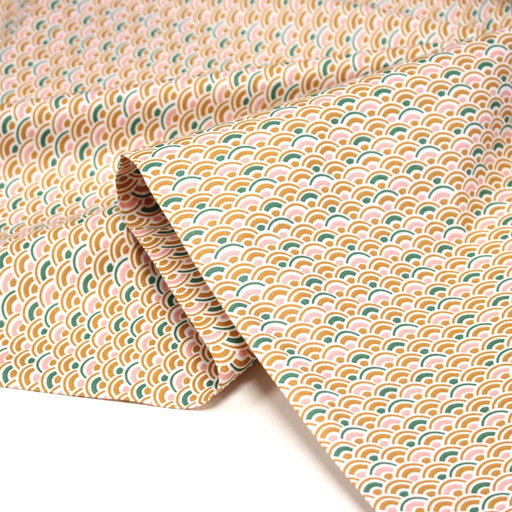Tissu cotonnade motif japonais SEIGAIHA aux tons ocres et verts - OEKO - TEX - tissuspipi.com