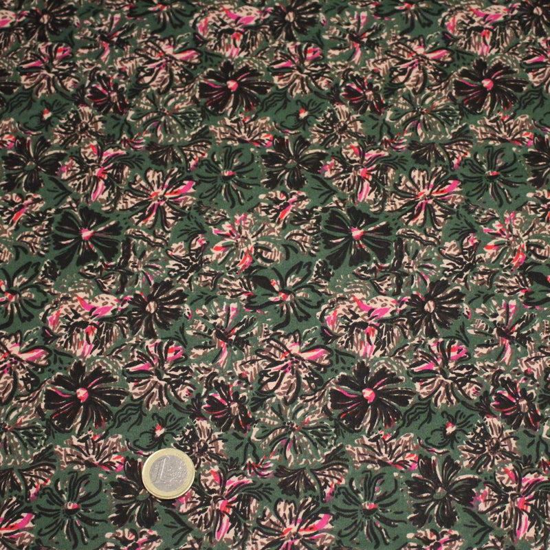 Tissu cotonnade ESTORIL fleuri vert aux touches noires, fuchsia et écrues - STANDARD 100 OEKO - TEX - tissuspipi.com