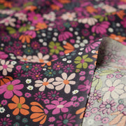 Tissu cotonnade fleuri SEVENTIES violet orange vert - STANDARD 100 OEKO - TEX - tissuspipi.com