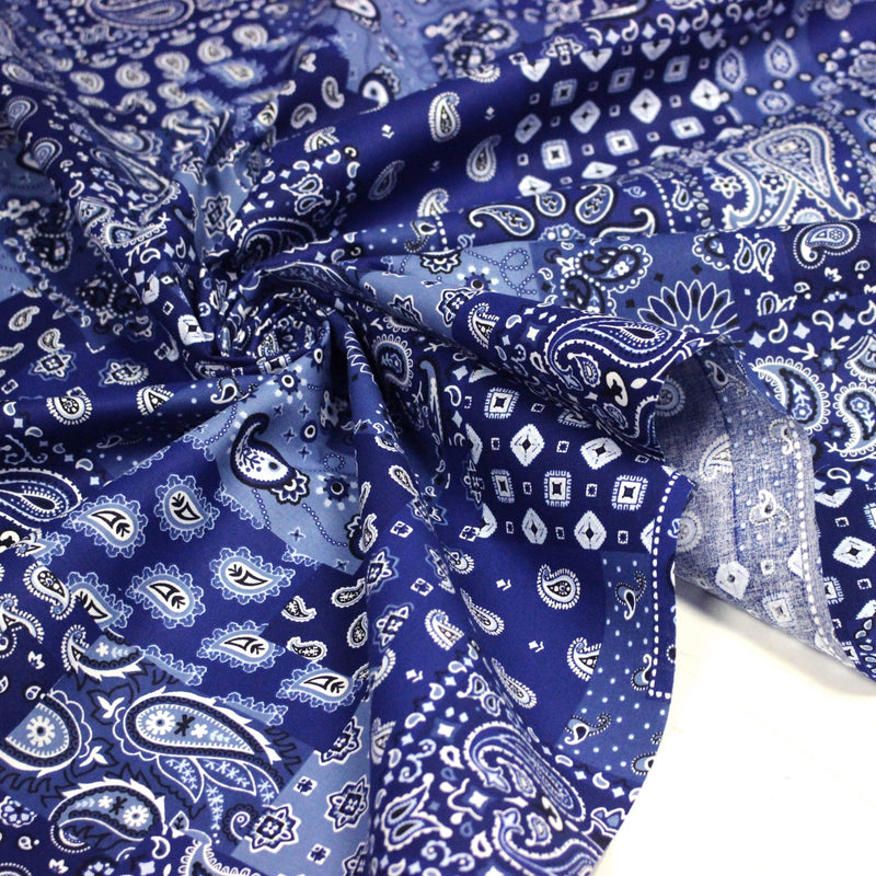 Tissu cotonnade, motif BANDANA paisley : rouge / bleu / vert - OEKO - TEX STANDARD 100 - tissuspipi.com