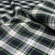 Tissu habillement Tartan carreaux motif traditionnel bleu marine, vert et blanc - OEKO - TEX® - tissuspipi.com
