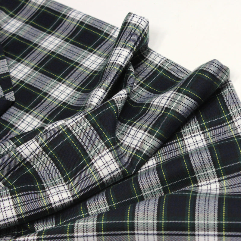 Tissu habillement Tartan carreaux motif traditionnel bleu marine, vert et blanc - OEKO - TEX® - tissuspipi.com