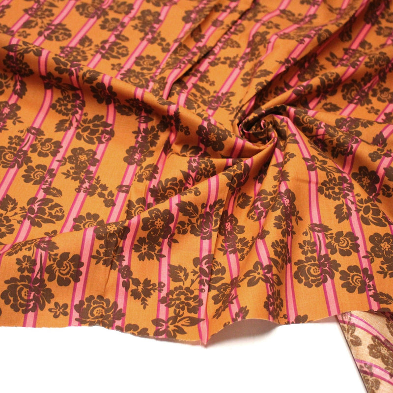 Tissu cotonnade SEVENTIES fleurs marrons, rayures roses et ocres - STANDARD 100 OEKO - TEX - tissuspipi.com
