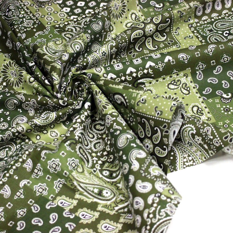 Tissu cotonnade, motif BANDANA paisley : rouge / bleu / vert - OEKO - TEX STANDARD 100 - tissuspipi.com