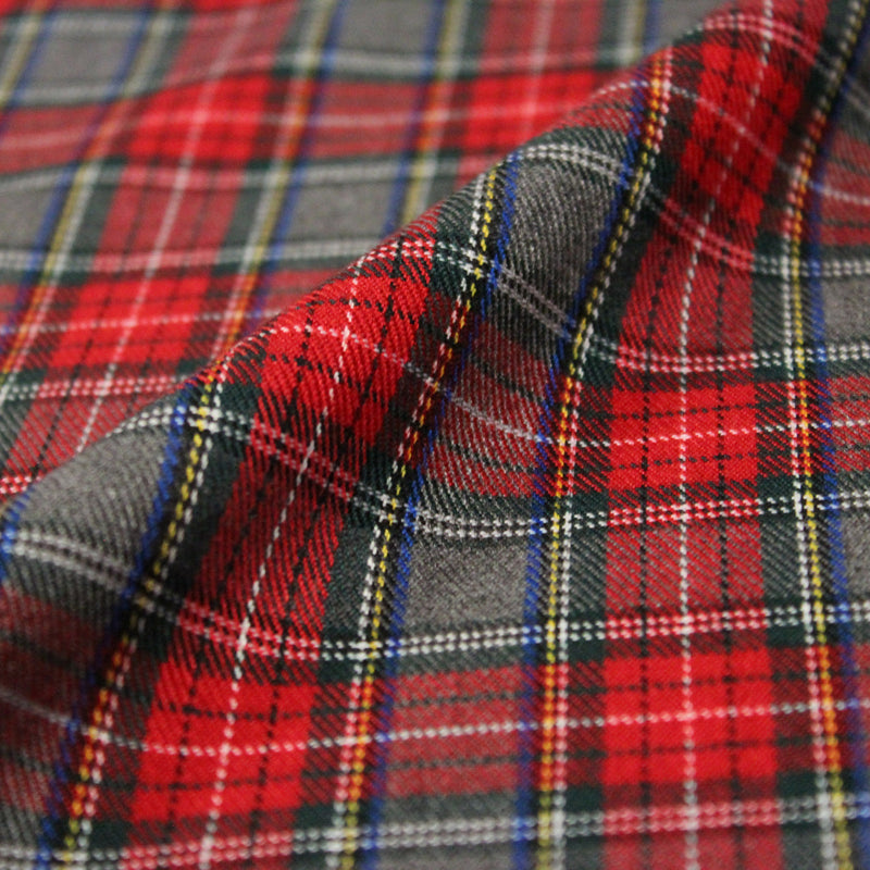 Tissu habillement Tartan carreaux motif traditionnel rouge, vert et gris - OEKO - TEX® - tissuspipi.com