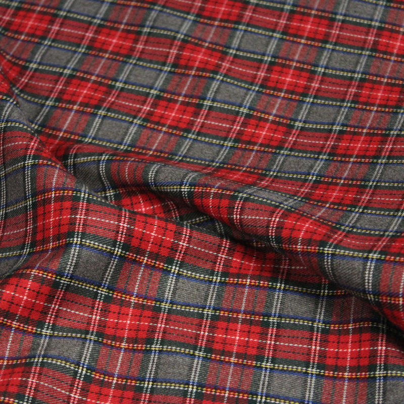 Tissu habillement Tartan carreaux motif traditionnel rouge, vert et gris - OEKO - TEX® - tissuspipi.com
