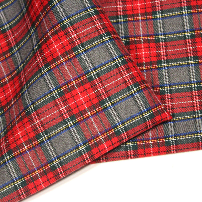 Tissu habillement Tartan carreaux motif traditionnel rouge, vert et gris - OEKO - TEX® - tissuspipi.com