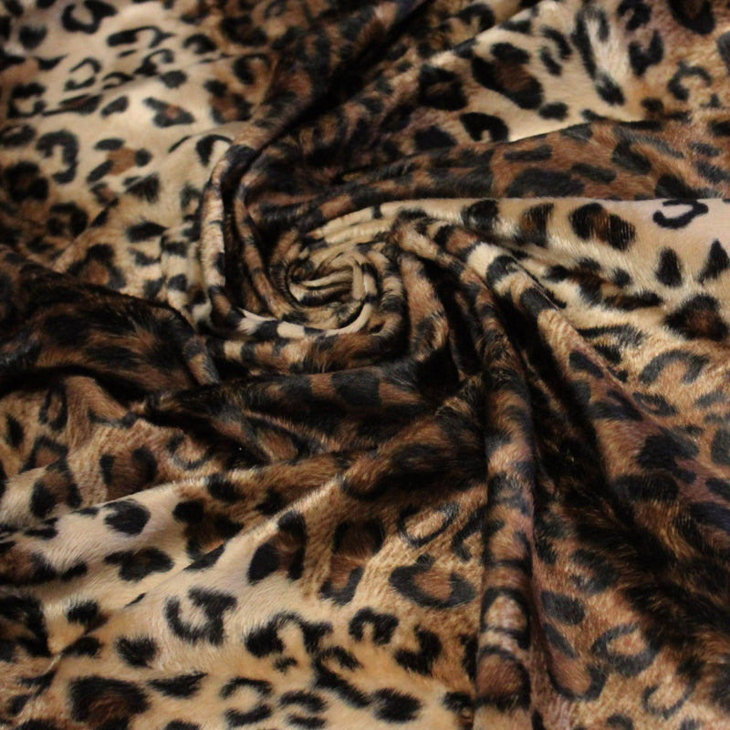 Tissu Velours imprimé motif LEOPARD aux couleurs fauves - tissuspipi.com