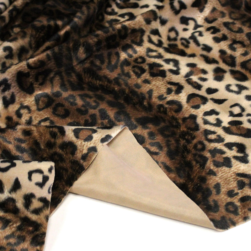 Tissu Velours imprimé motif LEOPARD aux couleurs fauves - tissuspipi.com