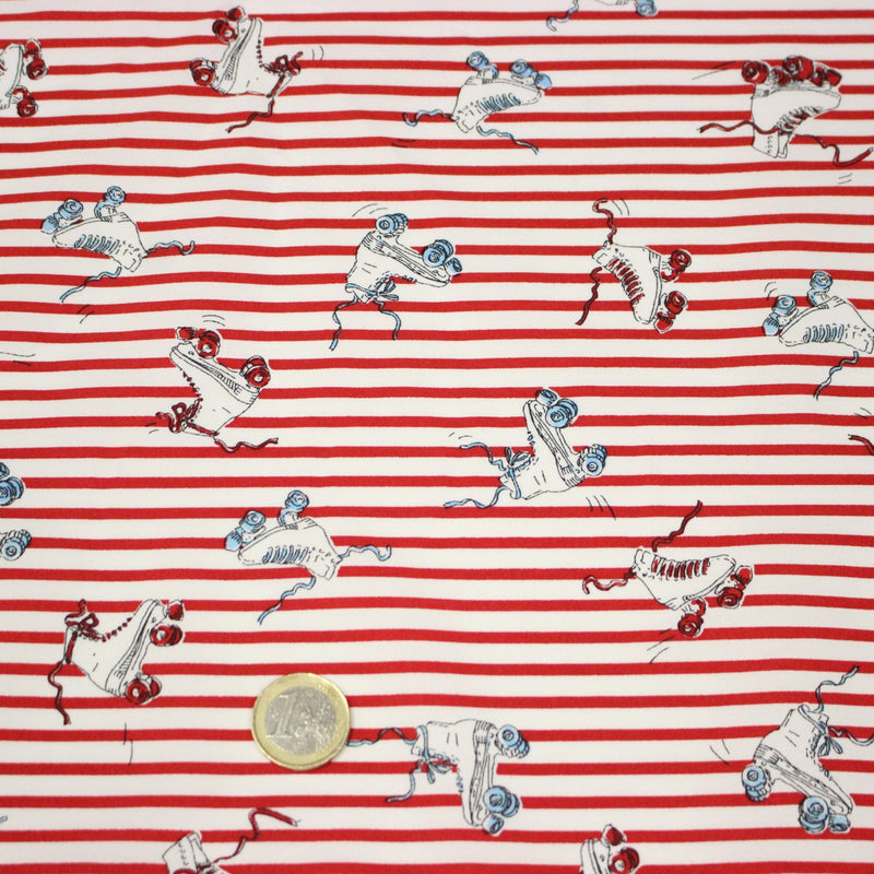 Tissu popeline coton, roller quad / patins à roulette & rayures blanches et rouges - tissuspipi.com