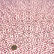 Tissu de Noël cotonnade blanc aux motifs géométriques rouges de Noël - tissuspipi.com