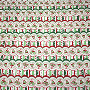 Tissu de Noël cotonnade blanc rouge vert aux cloches, gants et patins à glace sur fond rayé - tissuspipi.com