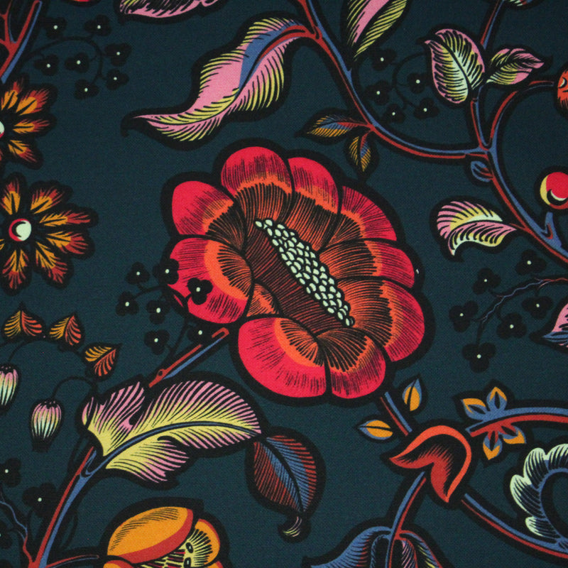 Tissu demi natté INDIENNES fleuri 100% coton, fond bleu pétrole - Collection Thevenon - tissuspipi.com