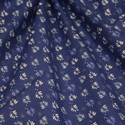 Tissu de Noël cotonnade bleu aux sapins blancs & blancs, étoiles grises - STANDARD 100 OEKO - TEX - tissuspipi.com