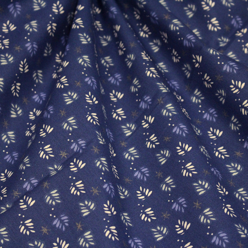 Tissu de Noël cotonnade bleu aux sapins blancs & blancs, étoiles grises - STANDARD 100 OEKO - TEX - tissuspipi.com