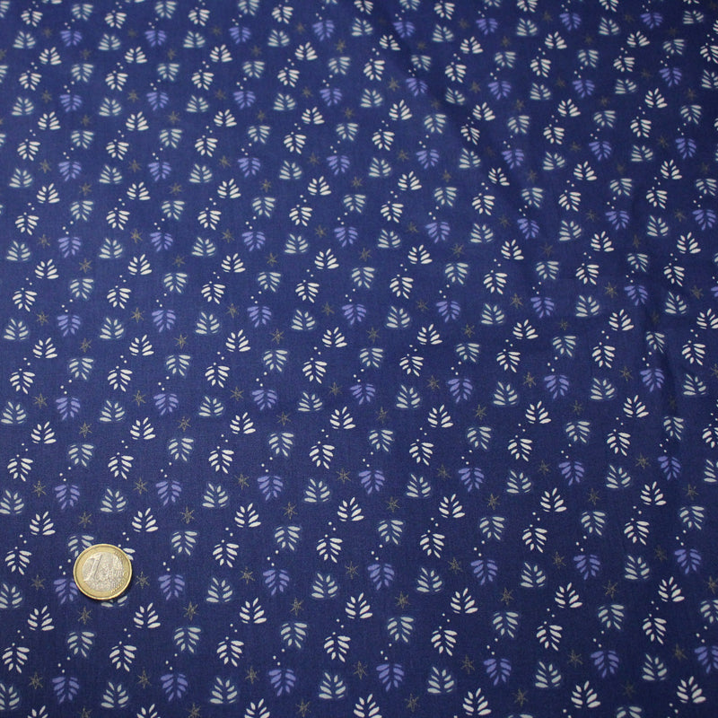 Tissu de Noël cotonnade bleu aux sapins blancs & blancs, étoiles grises - STANDARD 100 OEKO - TEX - tissuspipi.com
