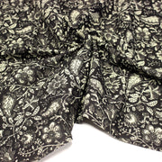 Tissu coton fin imprimé INDIENNES noir aux fleurs traditionnelles indiennes noires et écrues - tissuspipi.com