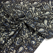 Tissu coton fin imprimé INDIENNES noir aux fleurs traditionnelles indiennes écrues et bleu Prusse - tissuspipi.com