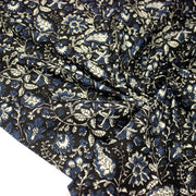 Tissu coton fin imprimé INDIENNES noir aux fleurs traditionnelles indiennes écrues et bleu Prusse - tissuspipi.com