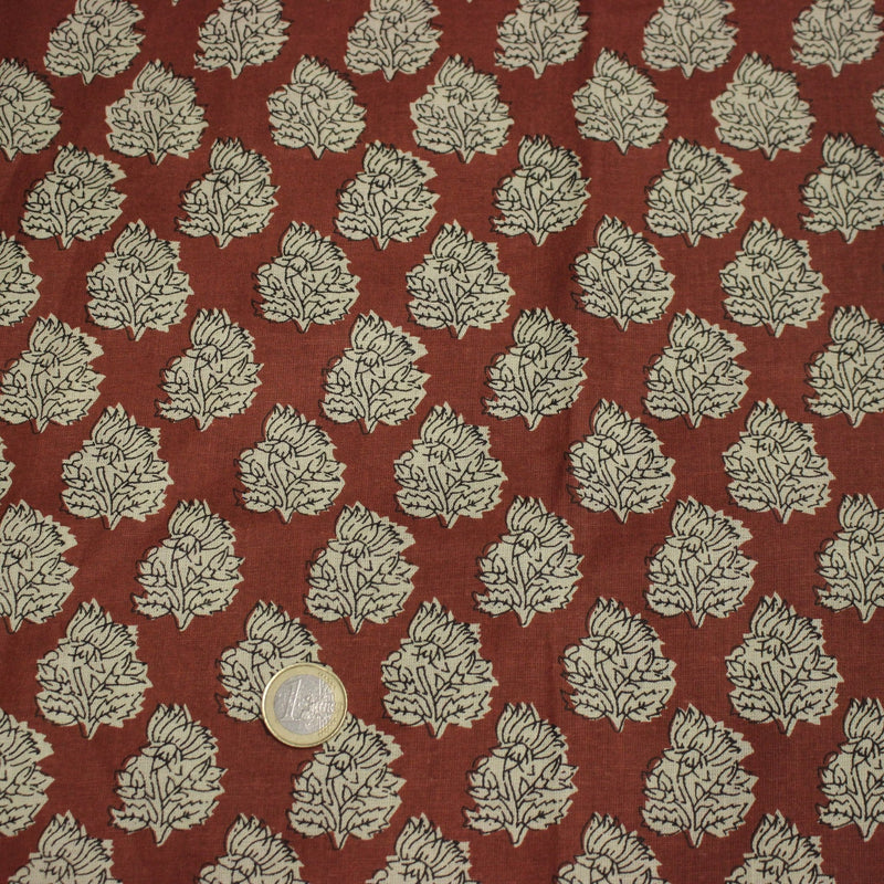 Tissu coton fin imprimé INDIENNES rouge rouille aux fleurs indiennes écrues et noires - tissuspipi.com