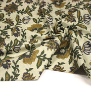 Tissu coton fin imprimé INDIENNES écru aux fleurs indiennes vertes jaunes et bleues - tissuspipi.com