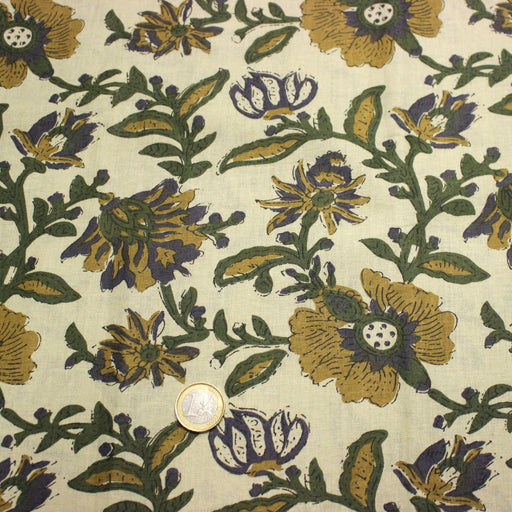 Tissu coton fin imprimé INDIENNES écru aux fleurs indiennes vertes jaunes et bleues - tissuspipi.com