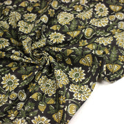 Tissu coton fin imprimé INDIENNES noir aux fleurs indiennes jaunes écrues et vertes - tissuspipi.com