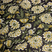 Tissu coton fin imprimé INDIENNES noir aux fleurs indiennes jaunes écrues et vertes - tissuspipi.com