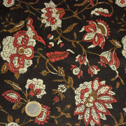 Tissu coton fin imprimé INDIENNES noir aux fleurs indiennes ocres, rouges et écrues - tissuspipi.com