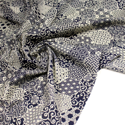 Tissu coton fin, Motifs japonais Asanoha, Seigaiha et Kikkō écru & indigo - STANDARD 100 OEKO - TEX - tissuspipi.com