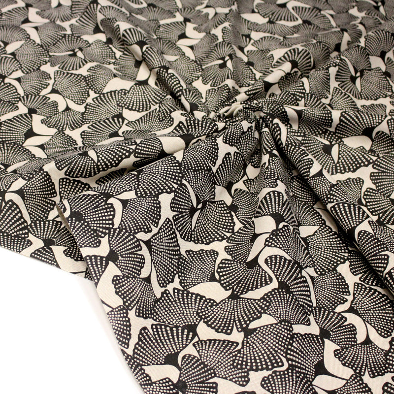 Tissu coton demi natté motif japonais GINKGO : BLEU ou NOIR - OEKO - TEX STANDARD 100 - tissuspipi.com